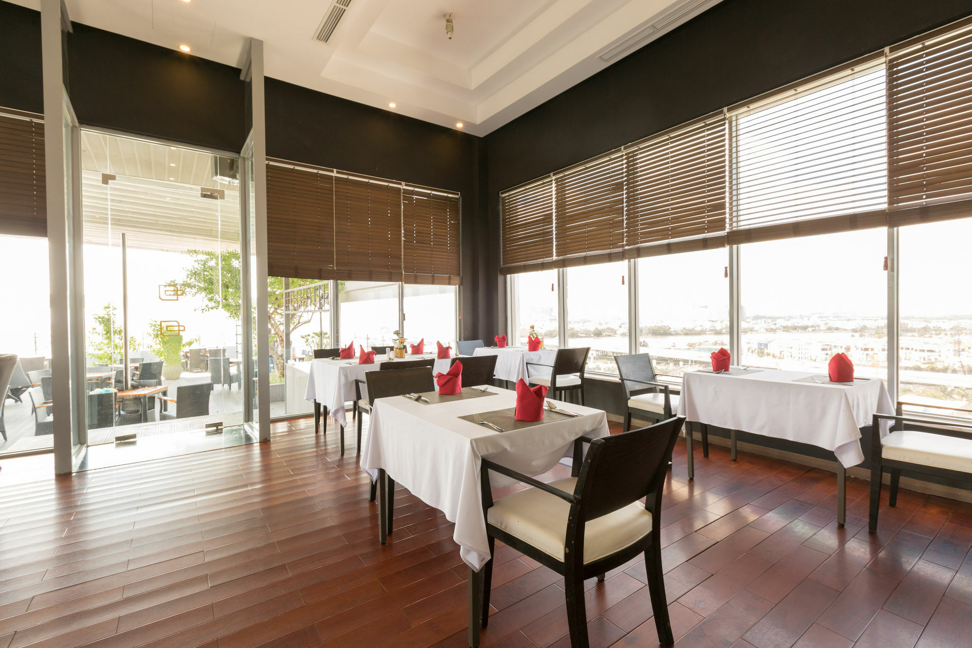 Charm Suite Residence Saigon Ho Chi Minh City Exterior photo