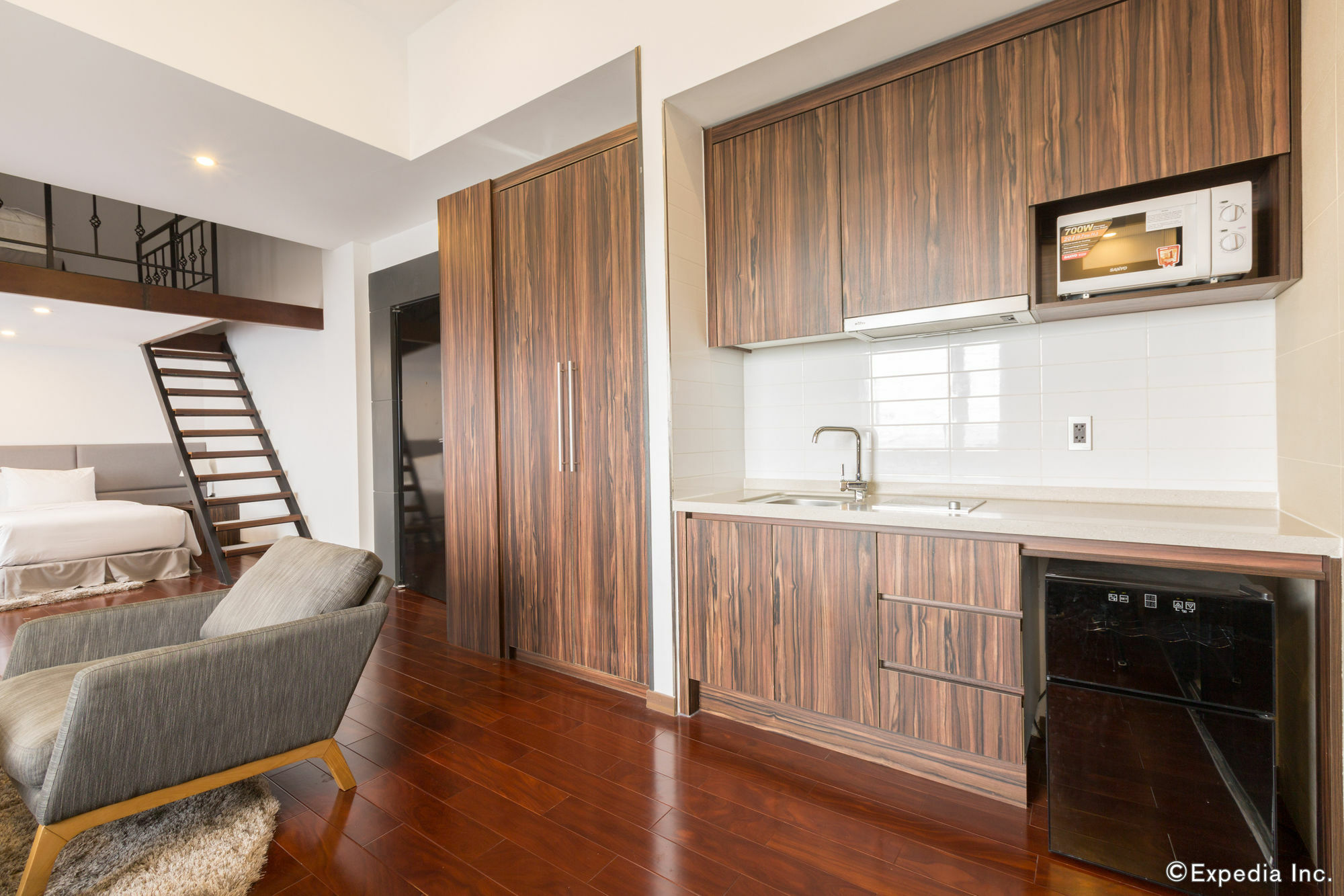 Charm Suite Residence Saigon Ho Chi Minh City Exterior photo